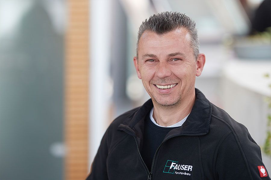 Julian Allkja - Montage